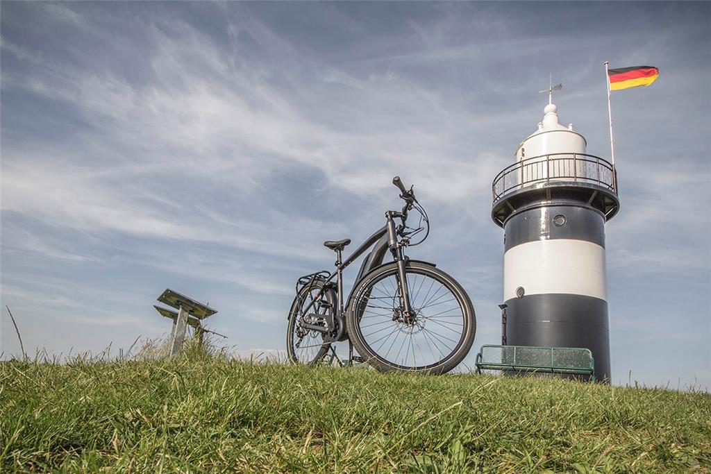 E-Bike vor dem kleinen Preußen