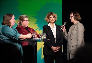 Von links nach rechts. Ricarda Lang, Alexandra Werwarth, Sülmez Çolak, Petra Coordes.