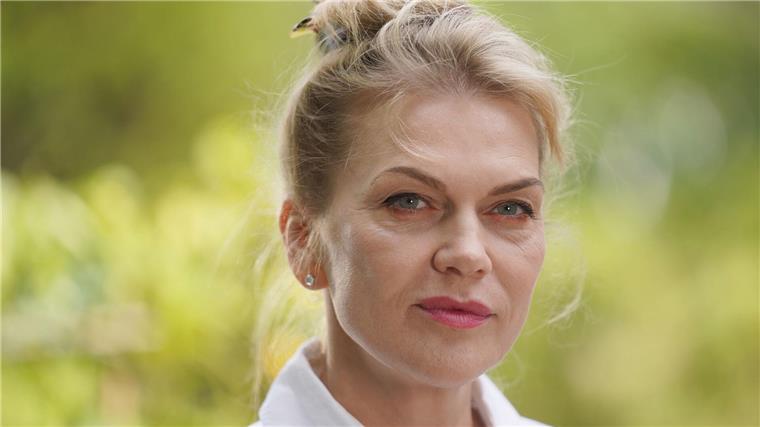 Viele bekannte Gesichter bei Bad Hersfelder Festspielen Anna Loos spielt in Bad Hersfeld die Jenny aus Brechts „Dreigroschenoper“.