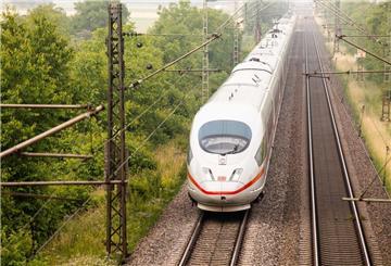 Anschlag auf die Deutsche Bahn? Zwischen Hamburg und Berlin fallen viele ICE-Verbindungen aus.