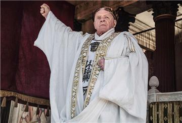 Anthony Hopkins als Kaiser Vespasian .