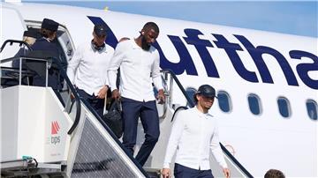 Antonio Rüdiger (2.v.l.) soll gegen Dänemark in der Startelf stehen.