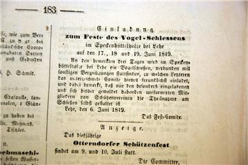 Anzeige von 1849 zum „Feste des Vogel-Schießens“ im „Mittheiler“. Foto Rabbel/Quelle Stadtarchiv