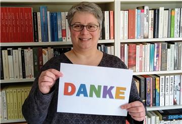 Arbeitsalltag mit dem Coronavirus: Silke Gutowski, von der Buchhandlung Memminger in Geestemünde, bereitet sich mit dem Team auf die erforderlichen Maßnahmen vor.