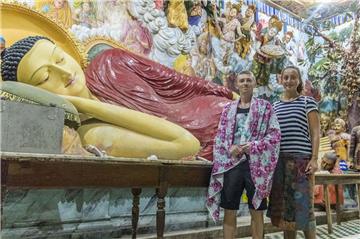 Arkadij Schell und Katja Bojko aus Leherheide in Sri Lanka.
