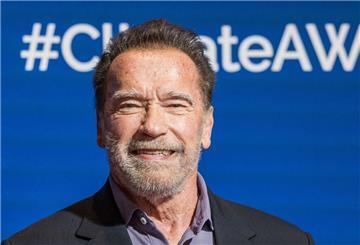 Arnold Schwarzenegger hat Grund zur Freude: Seine Luxusuhr wurde für den guten Zweck versteigert - für sage und schreibe 270.000 Euro.