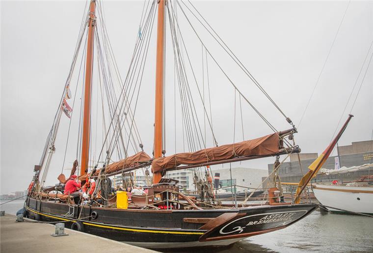 Perle der Schiffergilde: Die „Astarte“ kehrt zurück nach Bremerhaven "Astarte" war mehrere Wochen unterwegs – nun kommt sie zurück und bietet Programm. Sie hat im neuen Hafen angelegt.