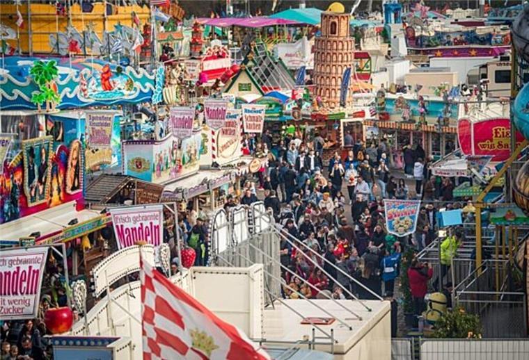 Das Volksfest Osterwiesen in Bremen.