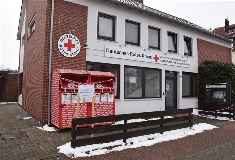 Auch beim DRK-Kreisverband, hier die Einrichtung an der Hafenstraße in Nordenham, ist das Geschäft mit Kleidungsstücken zum Erliegen gekommen.