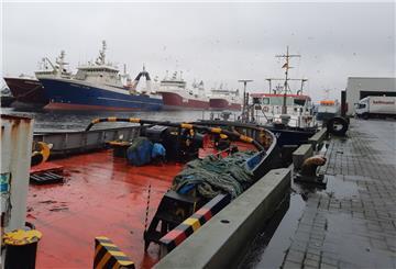 Auch Cuxhavens Hafen und seine Schifffahrt haben dazu beigetragen, dass das Cuxland besser durch die Corona-Krise als viele andere Regionen in Deutschland kam.