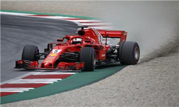 Auch das noch: Sebastian Vettel wird in der Startaufstellung beim Großen Preis von Österreich strafversetzt. Ein Dämpfer für den Ferrari-Piloten im WM-Duell mit dem Titelverteidiger Lewis Hamilton. 