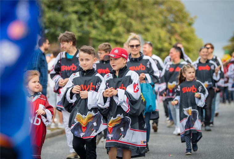 Auch der Eishockey-Nachwuchs macht beim Heidjerfest-Umzu mit.