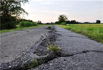 Auch der Klosterweg soll abschnittweise saniert werden. Das wird die Anwohner ebenso erfreuen wie die Radfahrer, die diese Verbindung von Moorsee Richtung Ahndeich nutzen.