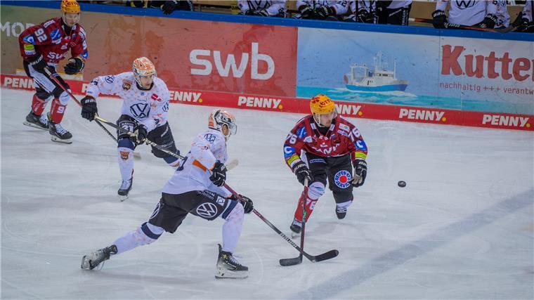 Trotz Unterstützung der Pinguins: Crimmitschau verliert erstes DEL2-Halbfinale