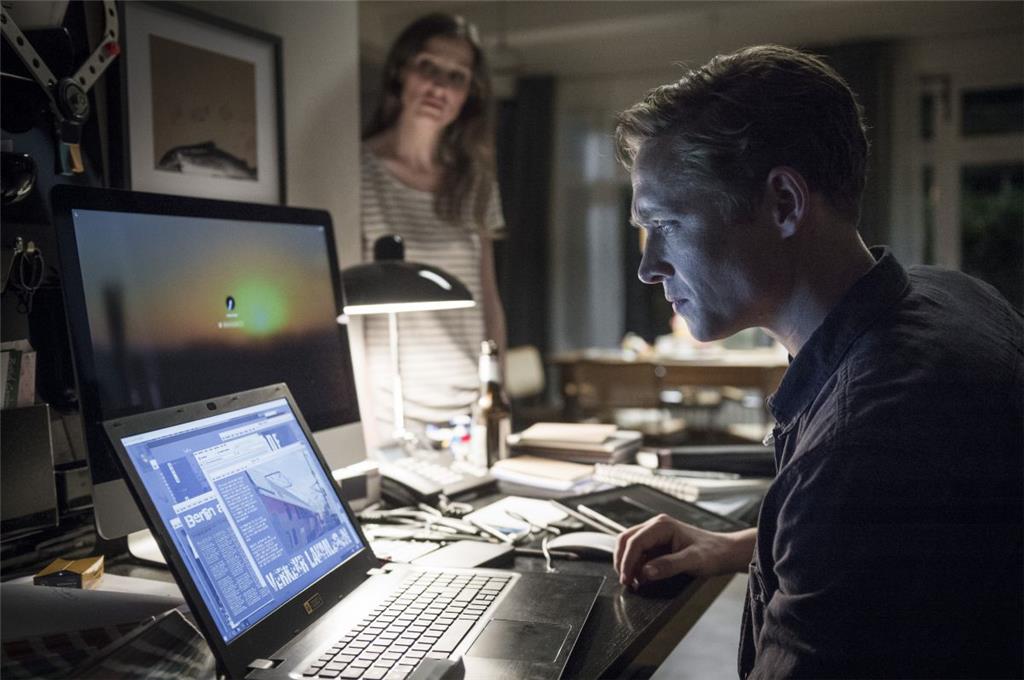 Auch ein deutsches Serien-Highlight erwartet uns in diesem Jahr. &quot;You Are Wanted&quot; ist die erste deutsche Produktion von Amazon Prime, in der Hauptrolle ist Matthias Schweighöfer zu sehen. Er spielt darin den Projektmanager Lukas Franke, der durch einen Hacker-Angriff in Gefahr gerät. Die sechs Folgen sollen ab März auf Amazon Prime zu sehen sein.