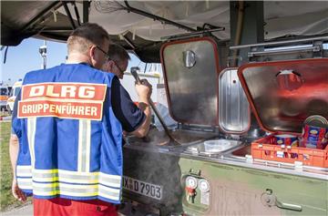 Auch für das leibliche Wohl der 60 Rettungskräfte wurde gesorgt. Die mobile Küch...