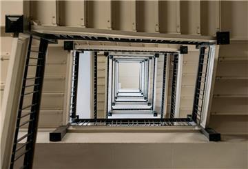 Treppen in einem Treppenhaus