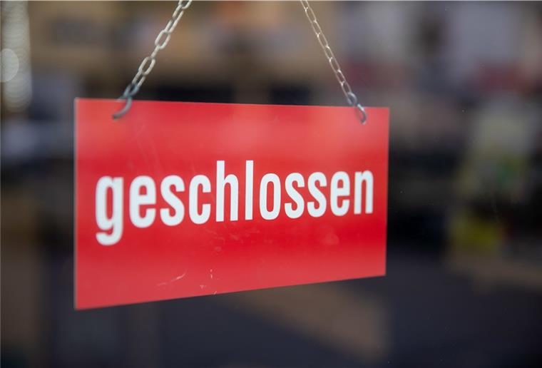 Auch im Landkreis Rotenburg brechen vielen Selbstständigen angesichts der Corona-Krise die Einnahmen weg. Welche Hilfen sie eventuell bekommen können, darüber berät der Landkreis.