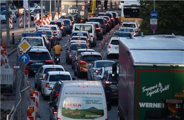 Auch in Bremen stecken Autofahrer häufig im Stau.