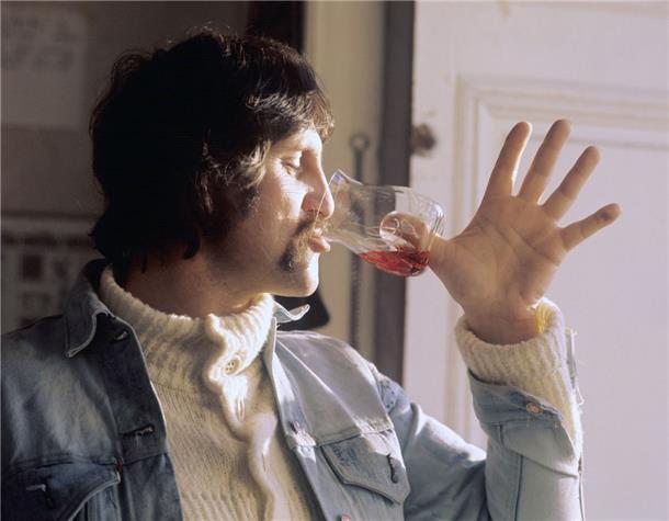 Auch in Bremerhaven hinterließ Designer Luigi Colani seine Spuren. Foto: Horst Ossinger/dpa 