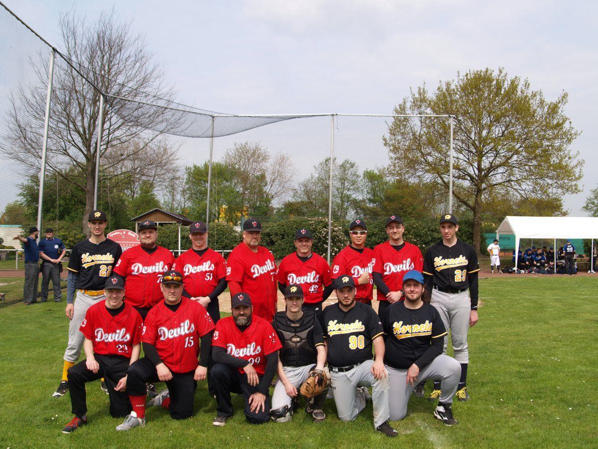 Baseball: Spaden führt Spielgemeinschaft mit Oldenburg fort Auch in der kommenden Saison wollen die Teufel und die Hornissen zusammenarbeiten.