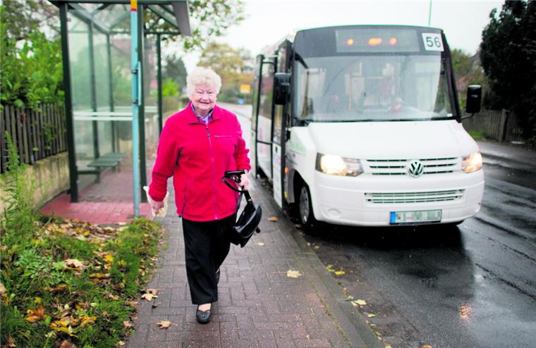 Auch in Rehberg-Loccum funktioniert der Bürgerbus. Ein Verein betreibt das Gefährt. Ähnliches will die Stadt Geestland in Neuenwalde realisieren – Nachahmung in anderen Ortschaften ist angestrebt. Foto: Stratenschulte