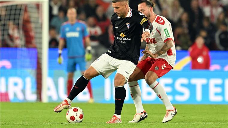 Getrübte Festtagsstimmung: Randale vor Poldis Abschiedsgala Auch mit 39 Jahren noch erstaunlich fit: Lukas Podolski.