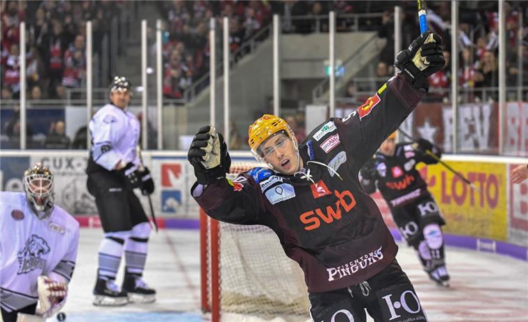Playoff-Fieber: Ticketverkauf für Duell mit Nürnberg beginnt Auch Patch Alber von den Fischtown Pinguins freut sich auf das Duell mit den Thomas Sabo Ice Tigers aus Nürnberg.