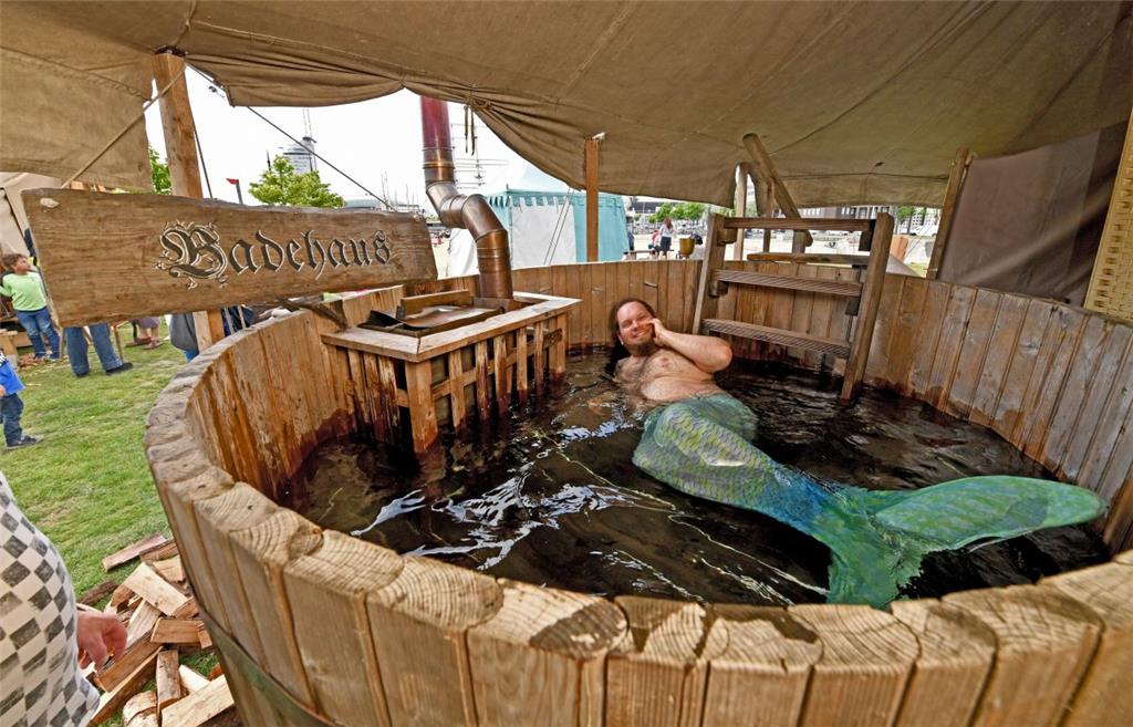 Auch so kann man das Seestadtfest genießen. Foto: Scheschonka