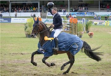 Vorjahressieger Steffen Engfer auf seinem Pferd