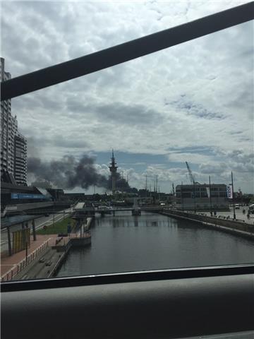 Auch von den Havenwelten ist das Feuer zu sehen.