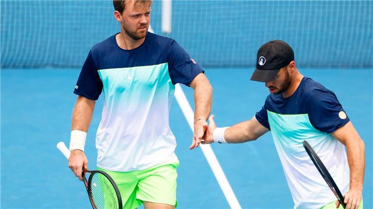 Klarer Sieg gegen Israel: Davis-Cup-Team locker weiter Auf das deutsche Doppel war wieder Verlass.