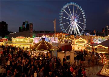 Auf dem Bremer Freimarkt kann wieder ausgiebig gefeiert werden.
