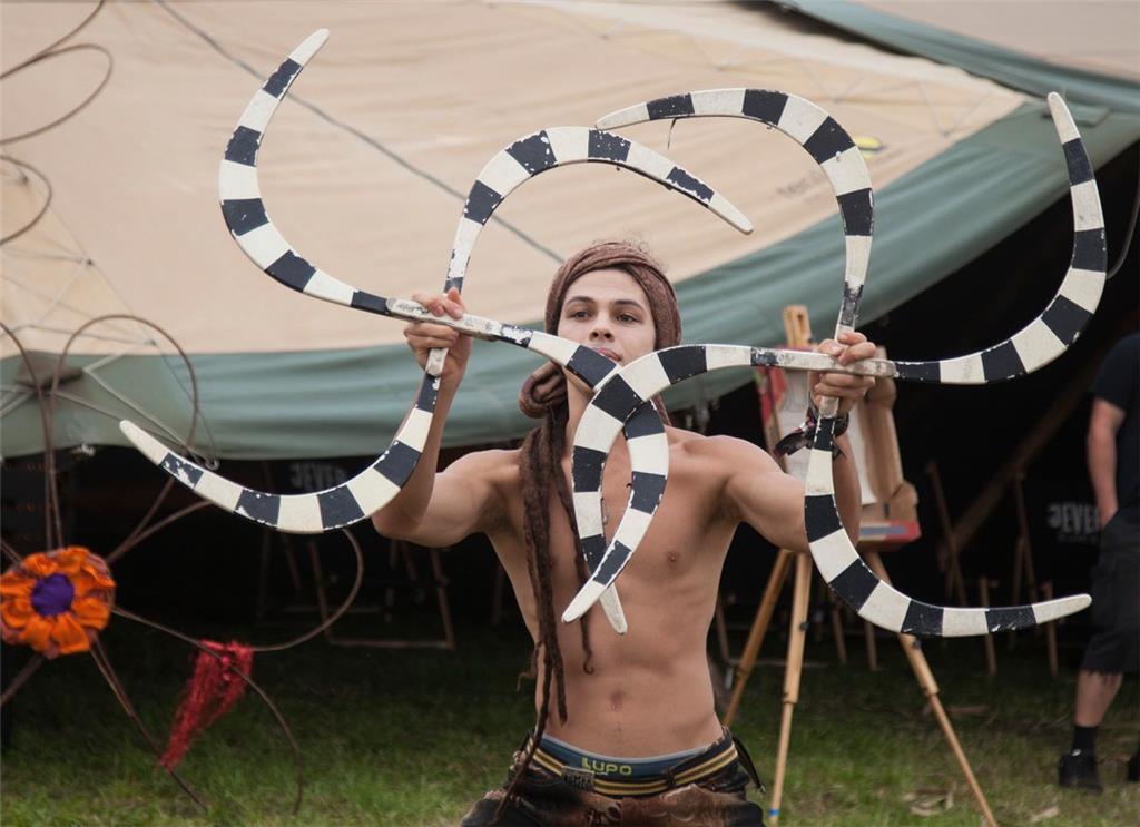 Auf dem Green Camp gehörte Akrobatik zur täglichen Unterhaltung. Foto: Leuschner