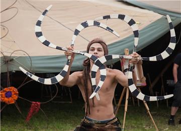 Auf dem Green Camp gehörte Akrobatik zur täglichen Unterhaltung. Foto: Leuschner