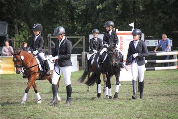 Auf dem Hauptplatz und im Dressurviereck präsentierte sich der Reiternachwuchs.