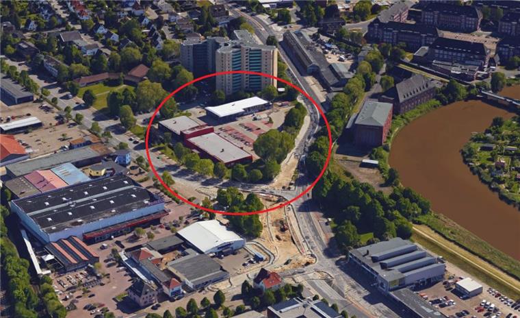 Polizei fahndet nach Messerschlitzer von Geestemünde Auf dem Parkplatz des Verbraucher-Marktes an der Rheinstraße/Elbestraße wurde eine Frau von einem Mann mit einem Messer angegriffen.