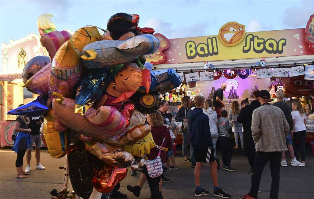 Auf dem Strandfest in Dorum war Party angesagt. Foto: Ulich