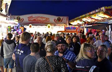 Auf dem Strandfest in Dorum war Party angesagt. Foto: Ulich