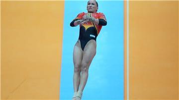 Auf dem Weg zur Final-Qualifikation: Karina Schönmaier beim Sprung.