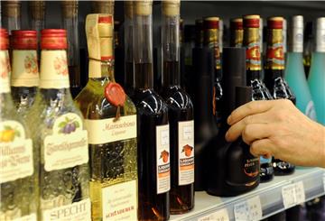 Auf den Griff ins Schnapsregal kann ein 50-jähriger Zevener offenbar nicht verzichten. Er lässt sich ständig beim Ladendiebstahl erwischen.
