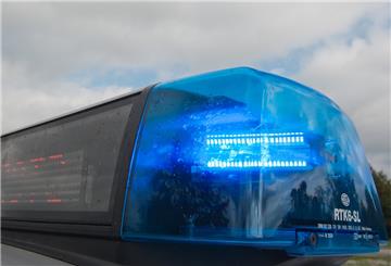  Ein Blaulicht leuchtet auf einem Polizeifahrzeug, aufgenommen am 11.10.2011 in Straubing (Niederbayern)