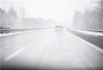Landkreis Cuxhaven: Mehrere Verkehrsunfälle wegen Winterwetter