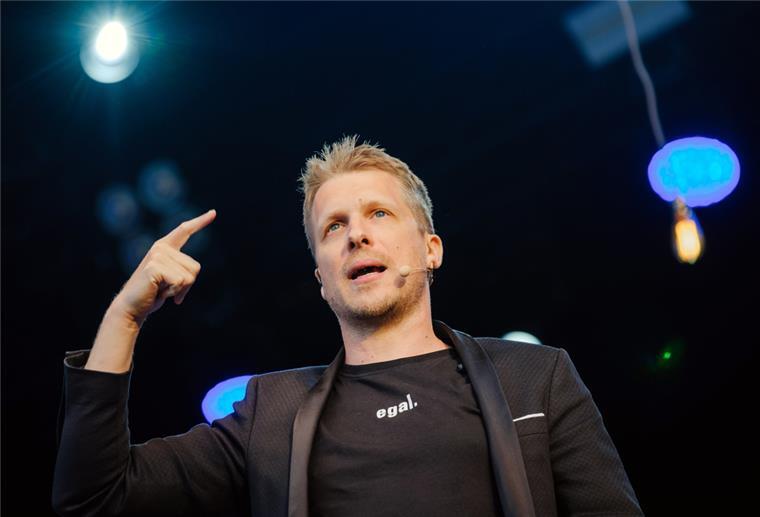 Oliver Pocher wird Bademeister Oliver Pocher