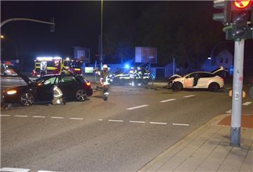 Auf der Kreuzung Schiffdorfer Chaussee/Im Felde stießen die Fahrzeuge zusammen. 