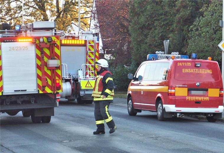 Auf diesen Straßen gibt es die meisten Unfälle im Kreis Cuxhaven Auf der Leher Landstraße in Langen passieren im Landkreis Cuxhaven die meisten Unfälle. So krachten etwa am 30. Oktober 2019 kurz vor dem Bahnübergang sechs Fahrzeuge eineinander. Eine 30-jährige Frau wurde leicht verletzt ins Krankenhaus gebracht.