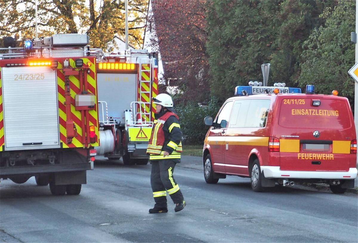 Auf der Leher Landstraße in Langen passieren im Landkreis Cuxhaven die meisten Unfälle. So krachten etwa am 30. Oktober 2019 kurz vor dem Bahnübergang sechs Fahrzeuge eineinander. Eine 30-jährige Frau wurde leicht verletzt ins Krankenhaus gebracht.