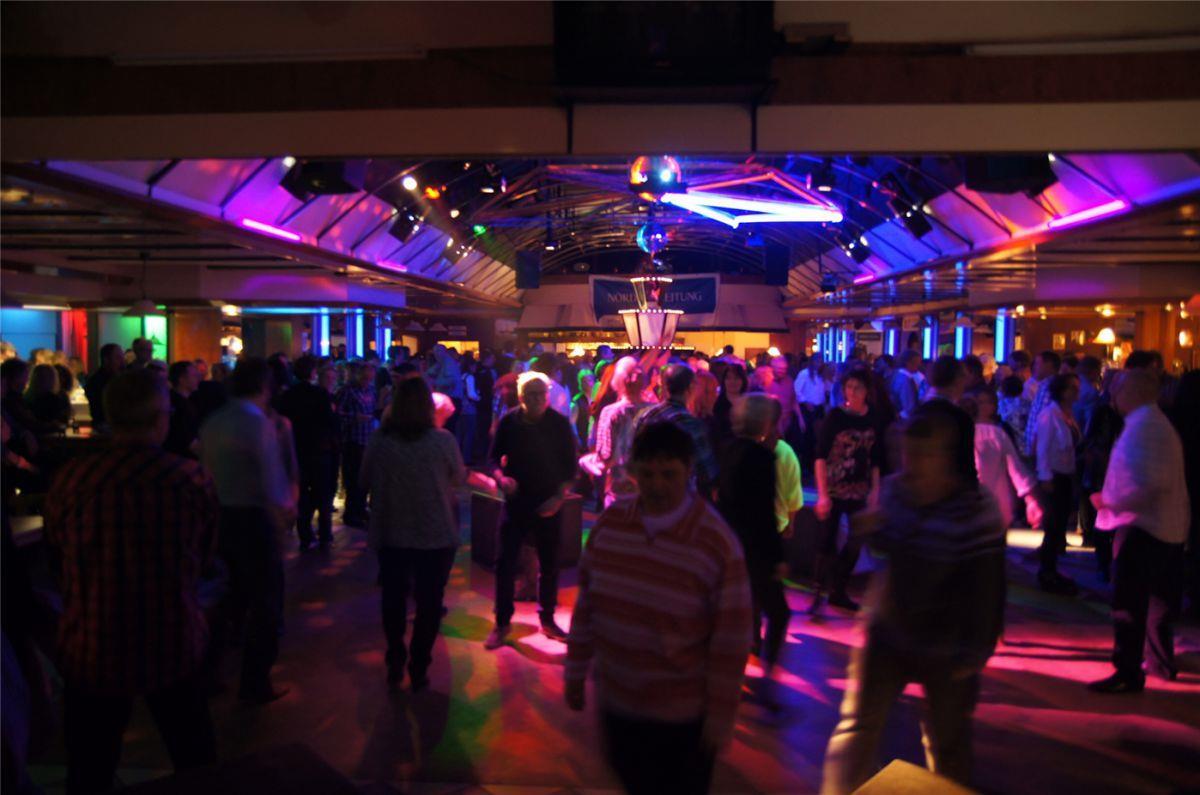 Auf der Tanzfläche bei Roes dürfte es bei der Night-Fever-Party durchaus einen großen Auflauf geben. 