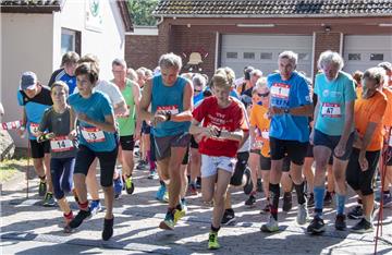 Auf gehts zum fünf Kilometerlauf. Foto Ulich