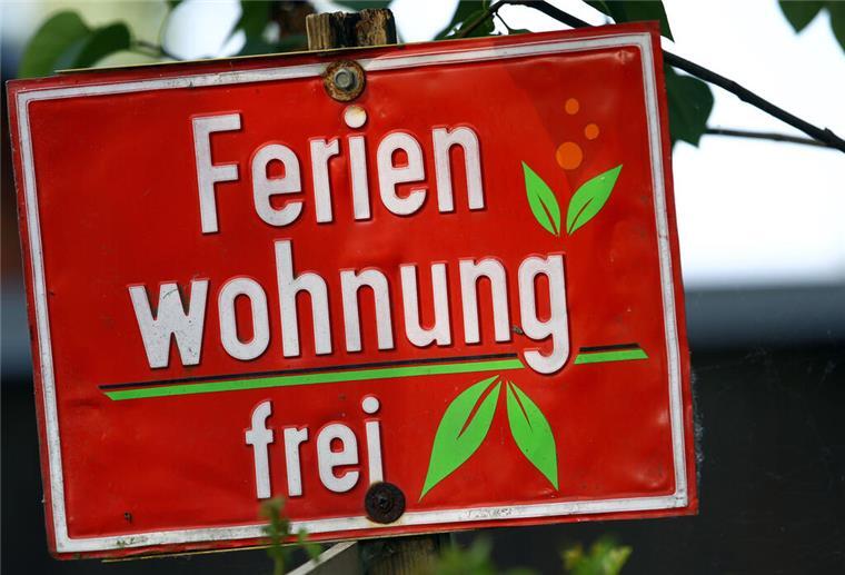 Auf Sylt bleibt es teuer. An anderen Orten an der Küste sinken dafür die Preise.